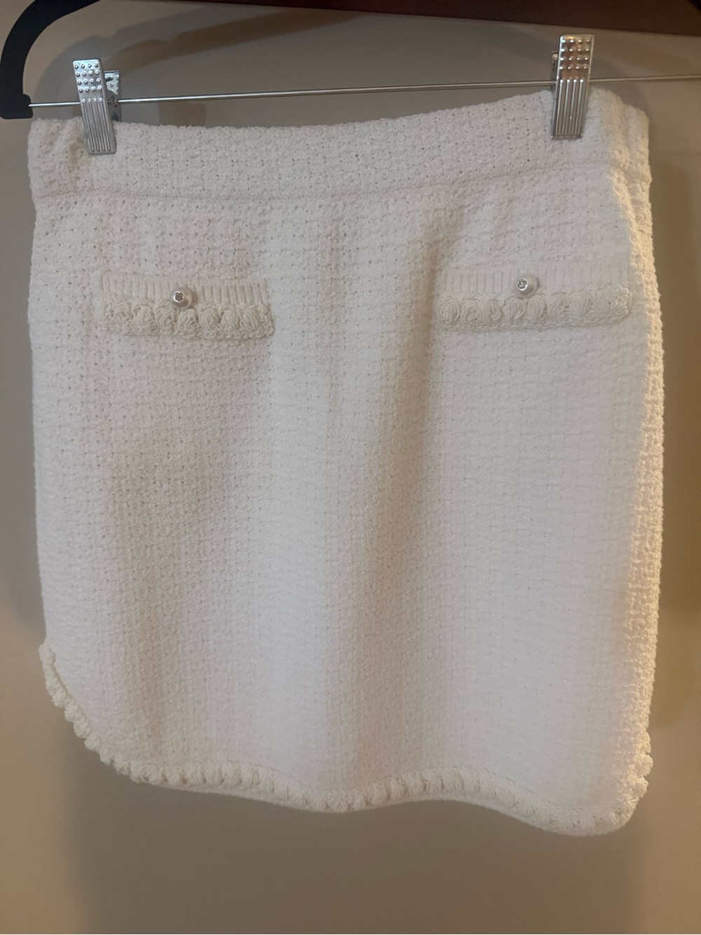 CHANEL Cream Tweed Mini Skirt with Decorative Pockets NWT